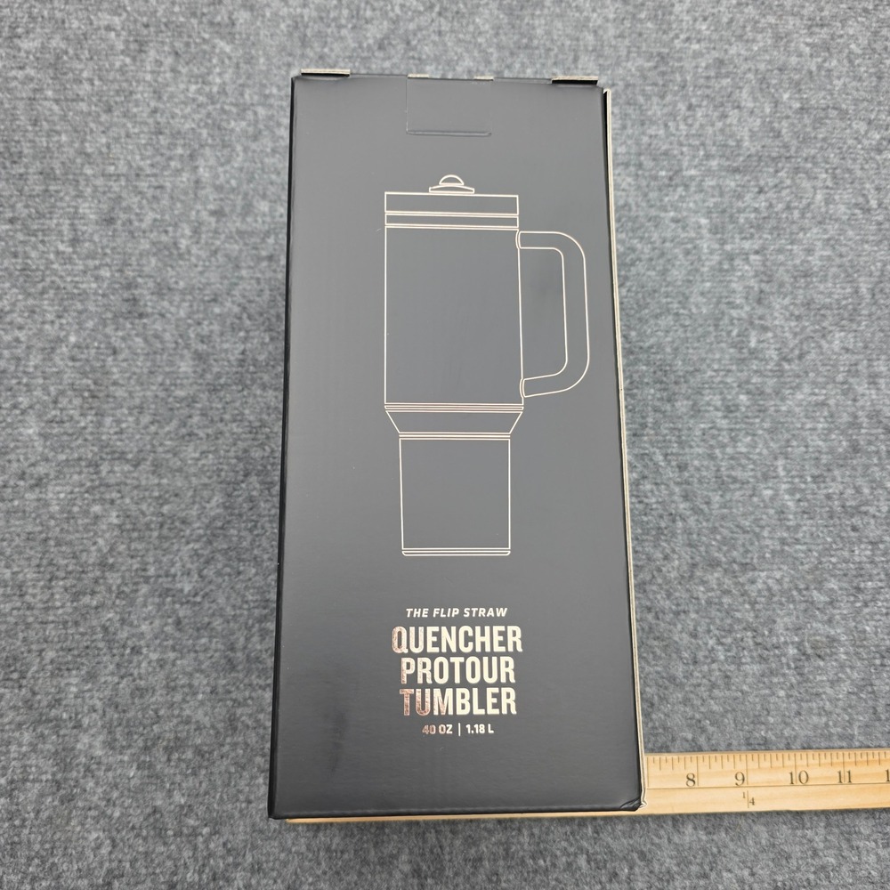 Stanley x Messi GOAT 40oz Quencher ProTour Tumbler Black Gold NIB Flip Straw - Picture 10 of 11
